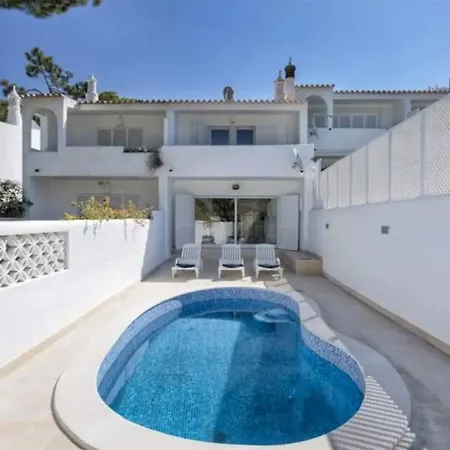 Villa Alisha's Almancil